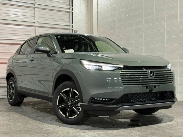 2026 Honda Vezel II Рестайлинг, белый, 1980000 рублей - вид 2