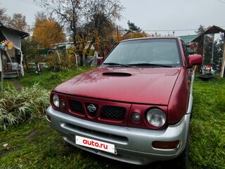 1998 Nissan Terrano II Рестайлинг, красный, 355000 рублей, вид 1
