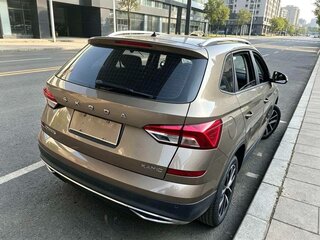 2022 Skoda Kamiq I (China Market), бежевый, 1500000 рублей, вид 3