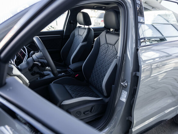 2026 Audi Q3 35 TFSI II (F3), серый, 3877000 рублей - вид 14