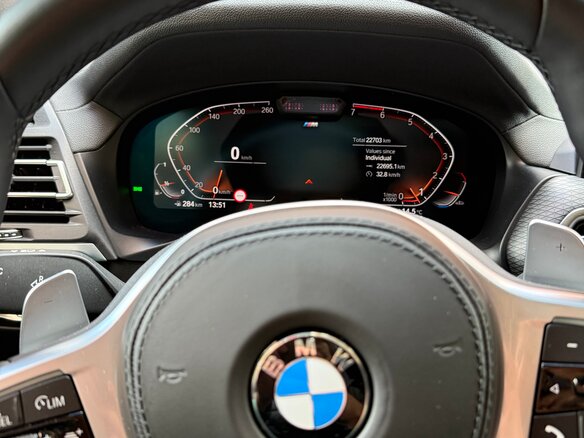 2022 BMW X4 20i II (G02) Рестайлинг, чёрный - вид 12