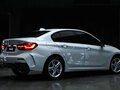 2023 BMW 1 серии 120i III (F52) Рестайлинг, белый - вид 4