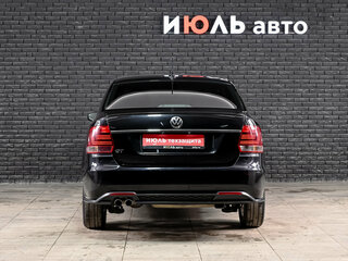 2017 Volkswagen Polo V Рестайлинг, чёрный, 1230000 рублей, вид 5
