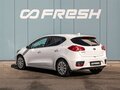 2017 Kia Ceed II Рестайлинг, белый, 1439000 рублей - вид 1