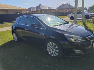 2011 Opel Astra J, чёрный, 600000 рублей, вид 1