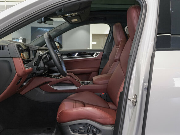 2026 Porsche Cayenne Coupé III Рестайлинг, серый, 20800000 рублей - вид 12