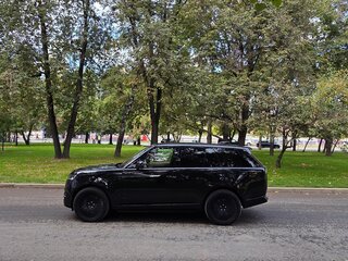 2023 Land Rover Range Rover P530 MHEV V, чёрный, 13000000 рублей, вид 3