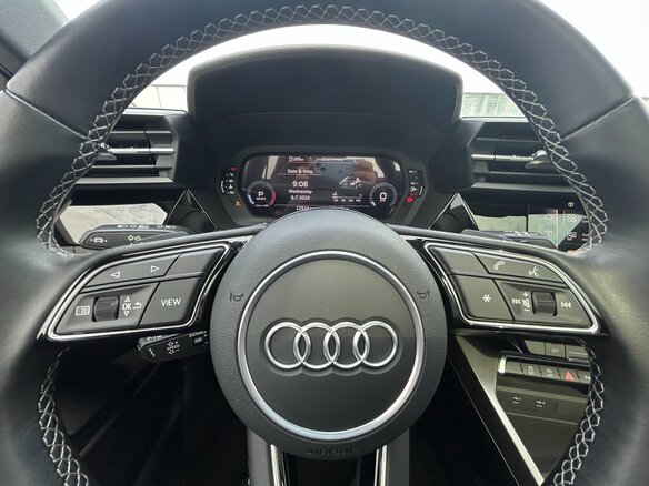 2022 Audi A3 Sportback 35 TFSI IV (8Y), белый, 2638000 рублей - вид 35