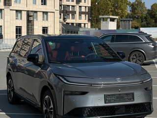 2026 Toyota bZ3X 58.3 kWh, серый, 2940000 рублей, вид 3