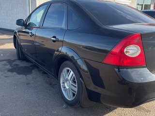 2009 Ford Focus II Рестайлинг, чёрный, 510000 рублей, вид 4