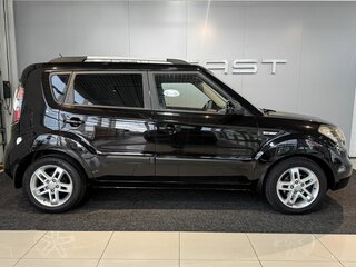 2010 Kia Soul I, чёрный, 889000 рублей, вид 3