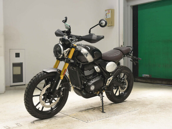 2025 Triumph Scrambler, чёрный, 750000 рублей - вид 5