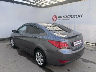 2014 Hyundai Solaris I Рестайлинг, серый, 650000 рублей, вид 3