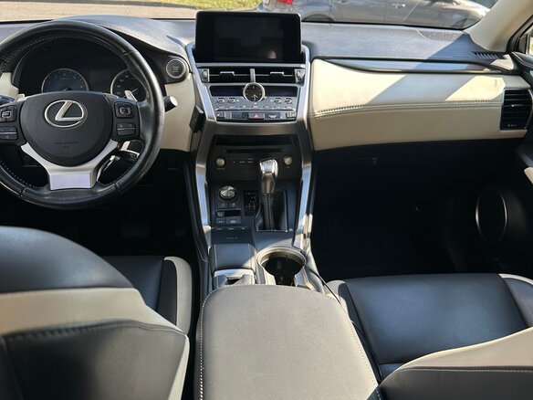 2019 Lexus NX 200 I Рестайлинг, белый, 2790000 рублей - вид 5