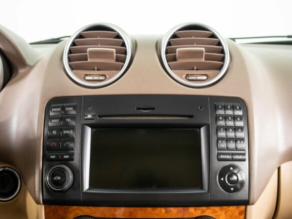 2009 Mercedes-Benz M-Класс 350 II (W164) Рестайлинг, чёрный, 1349000 рублей - вид 16