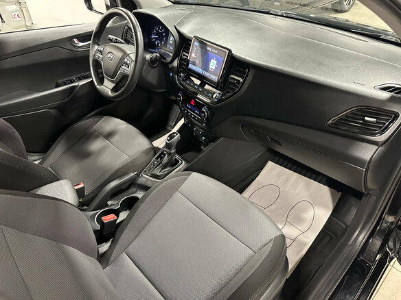 2020 Hyundai Solaris II Рестайлинг, чёрный, 1663000 рублей - вид 16