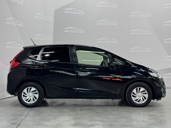 2014 Honda Fit III, чёрный, 1140000 рублей - вид 4