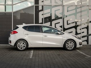 2017 Kia Ceed II Рестайлинг, белый, 1445000 рублей, вид 5