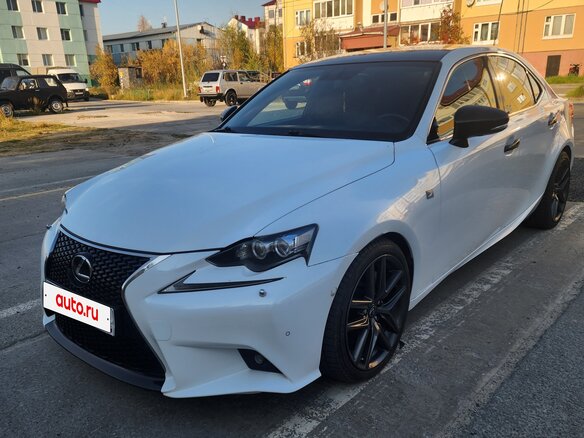 2015 Lexus IS 250 III, белый, 2300000 рублей - вид 3