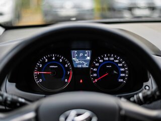 2014 Hyundai Solaris I Рестайлинг, чёрный, 970000 рублей, вид 5