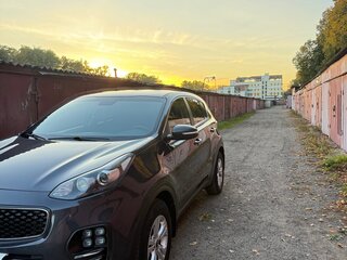 2017 Kia Sportage IV, серый, 1800000 рублей, вид 4