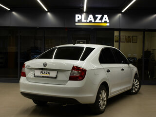 2014 Skoda Rapid I, белый, 950000 рублей, вид 4