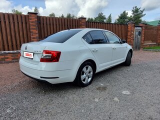 2019 Skoda Octavia III (A7) Рестайлинг, белый, 1750000 рублей, вид 5