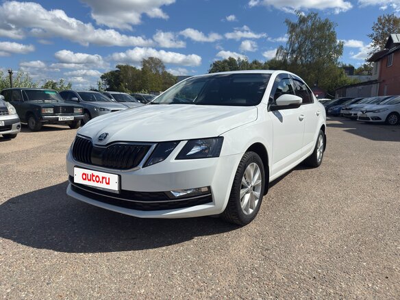 2018 Skoda Octavia III (A7) Рестайлинг, белый, 1499000 рублей