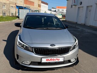 2017 Kia Cerato III Рестайлинг (Classic), серебристый, 1350000 рублей, вид 3