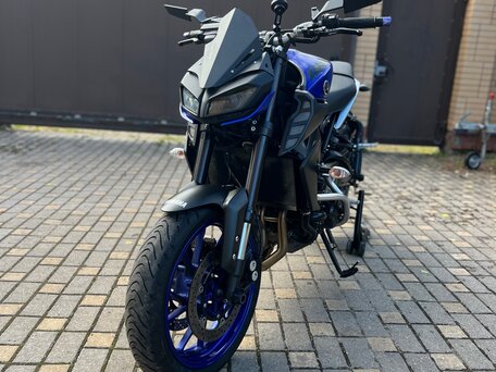 2019 Yamaha MT-09 (FZ-09), синий, 899999 рублей, вид 5