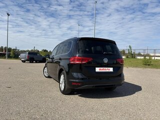 2019 Volkswagen Touran II, чёрный, 1570000 рублей, вид 3
