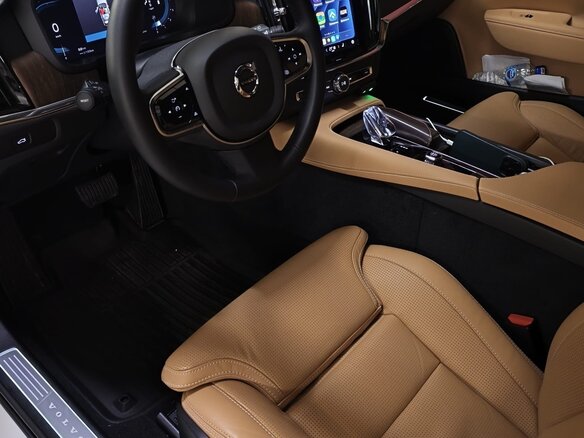 2024 Volvo V90 Cross Country I Рестайлинг, белый, 8400000 рублей - вид 11
