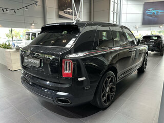 2021 Rolls-Royce Cullinan Black Badge I (Series I), чёрный, 35990000 рублей, вид 5