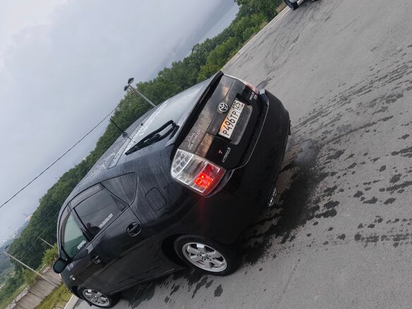 2008 Toyota Prius II Рестайлинг (XW20), чёрный, 550000 рублей - вид 2
