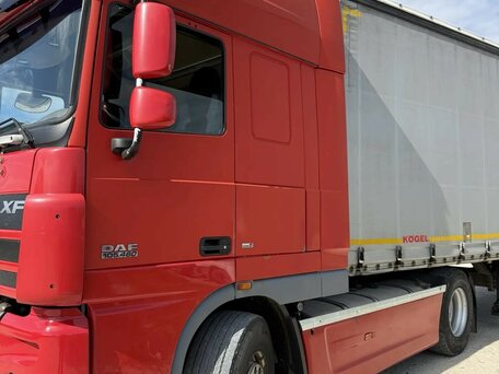 2007 DAF XF 105, красный, 2300000 рублей, вид 4