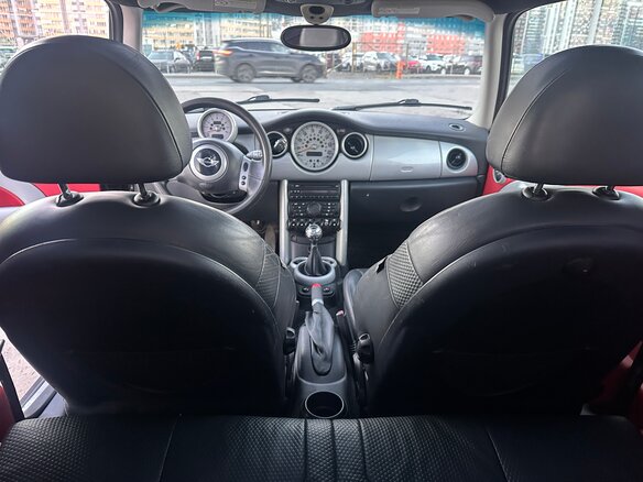 2002 Mini Hatch Cooper I (R50), чёрный, 540000 рублей - вид 7