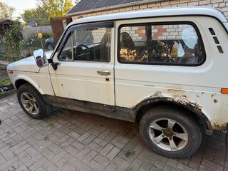 1999 Lada (ВАЗ) 2121 (4x4) I Рестайлинг, белый, 99999 рублей, вид 4