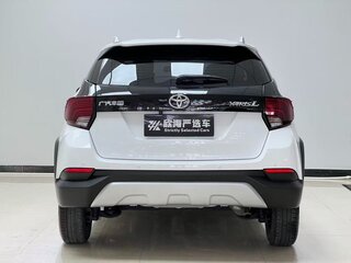 2023 Toyota Yaris L XP150 Рестайлинг, белый, 1300000 рублей, вид 5