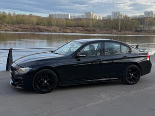 2017 BMW 3 серии 320i xDrive VI (F3x) Рестайлинг, чёрный, 1950000 рублей, вид 3