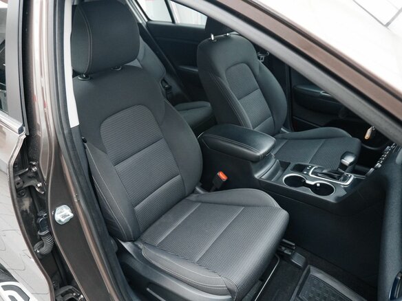 2018 Kia Sportage IV Рестайлинг, коричневый, 2179000 рублей - вид 20