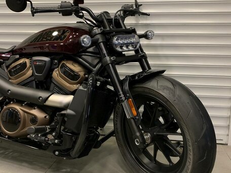 2021 Harley-Davidson Sportster S, красный, 1450000 рублей, вид 4