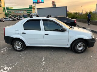 2013 Renault Logan I Рестайлинг, белый, 400000 рублей, вид 2
