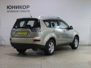 2008 Mitsubishi Outlander II, бежевый, 899000 рублей, вид 2