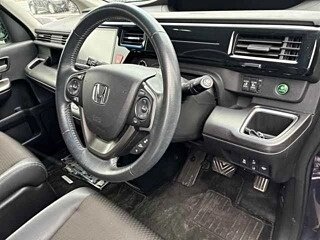 2017 Honda Stepwgn Spada V Рестайлинг, фиолетовый, 1940000 рублей - вид 6