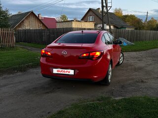 2012 Opel Astra J Рестайлинг, красный, 680000 рублей, вид 5