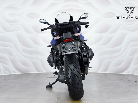 2025 BMW R 1300 RS, синий, 2499000 рублей - вид 6
