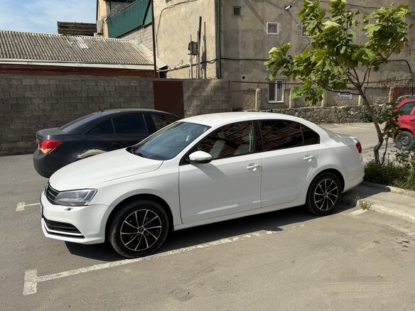 2015 Volkswagen Jetta VI Рестайлинг, белый, 750000 рублей - вид 6
