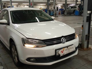 2014 Volkswagen Jetta VI Рестайлинг, белый, 899000 рублей, вид 2