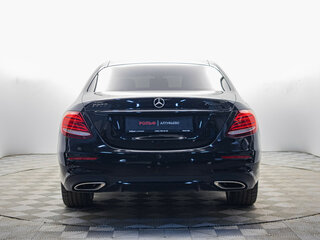 2020 Mercedes-Benz E-Класс 200 V (W213, S213, C238), чёрный, 3179000 рублей, вид 4