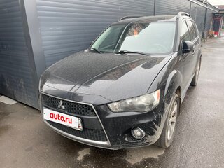 2011 Mitsubishi Outlander II Рестайлинг, чёрный, 1050000 рублей, вид 2